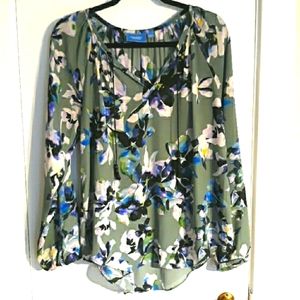 Flowy floral chiffon blouse